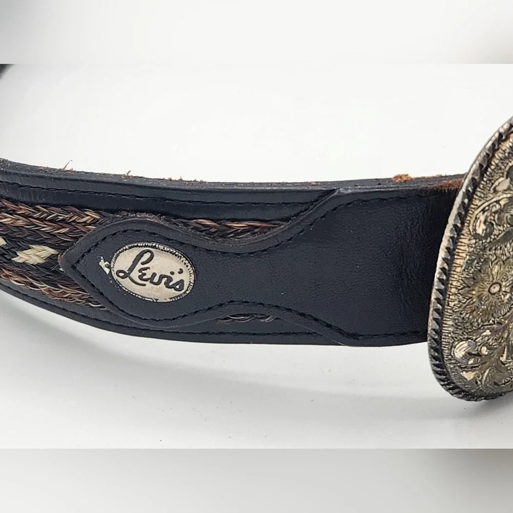 Levis distinguished accessory